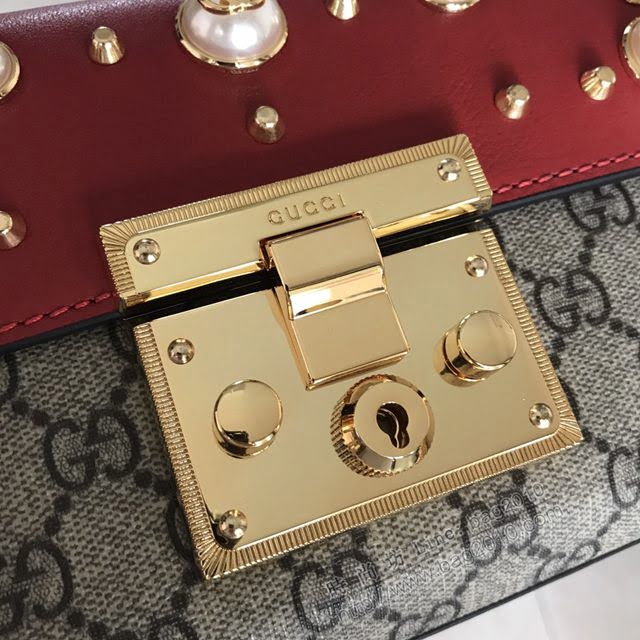 Gucci包 古馳新款女包 專櫃品質 432182pvc紅 Gucci鏈條斜挎女包 Gucci肩背包  gdj1013